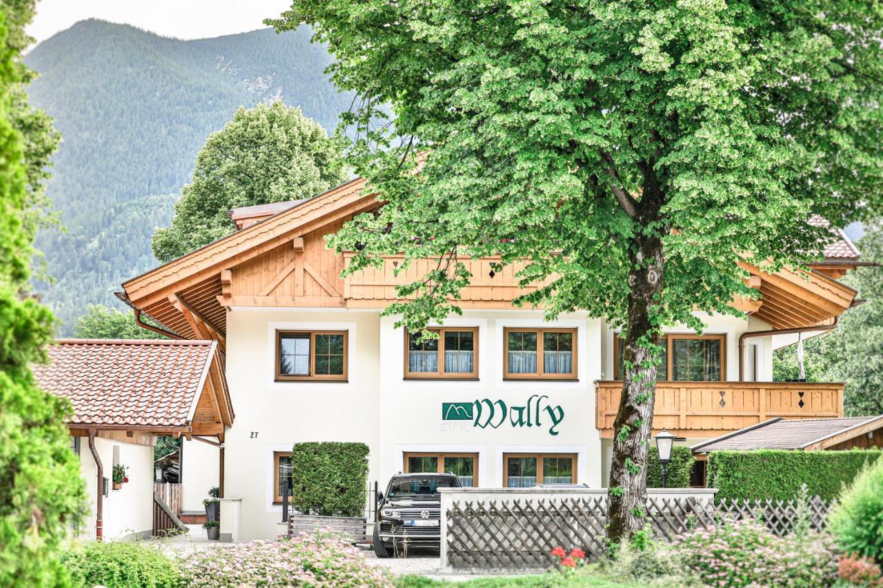Ferienwohnungen Zur Wally Garmisch-Partenkirchen Exterior foto